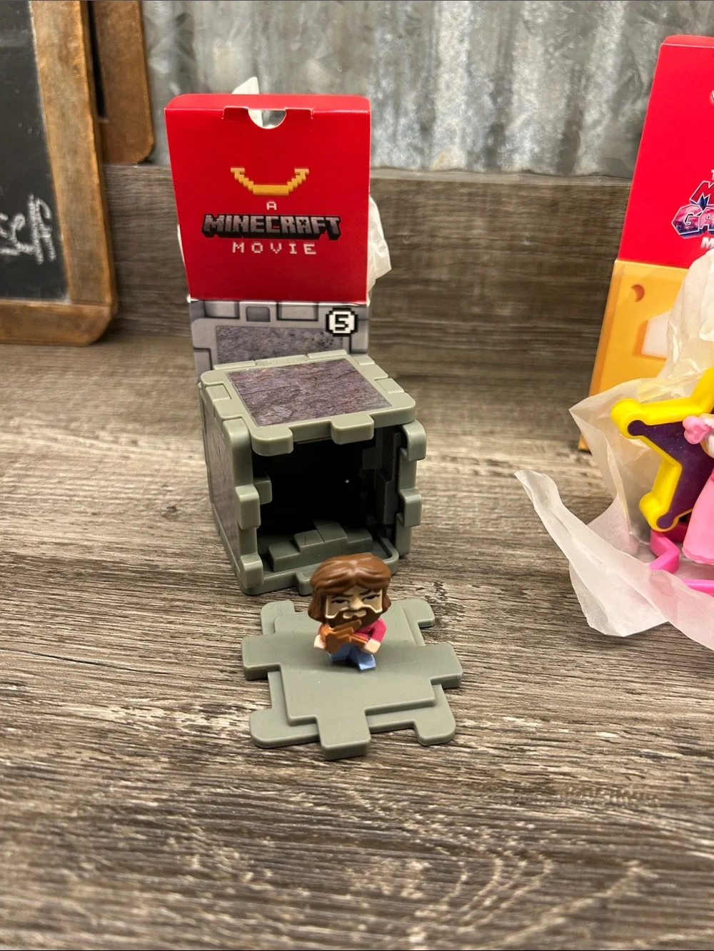 Hamburglar - McDonald’s Minecraft Mini Figure Toy Pack w/Pink Princess Figures